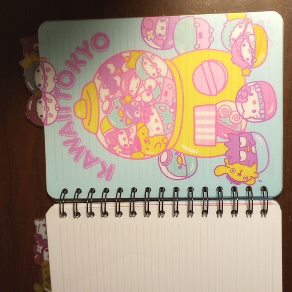 ♡🗝️ Hello Kitty Notebook - Picture 5 of 7